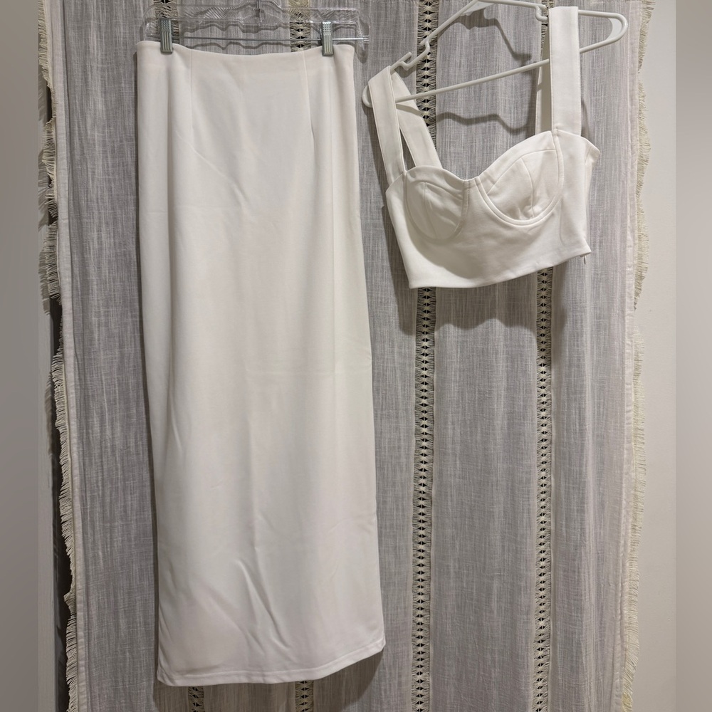 Superdown White Two-Piece Set